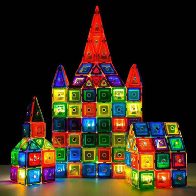 Cina all'ingrosso castello a finestre Magnetici costruttori set giocattolo di costruzione per bambini